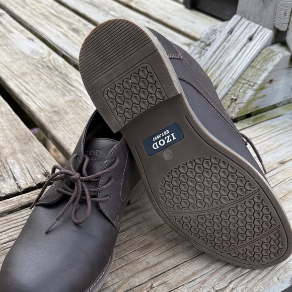 Izod Brown Leather Lace-Up Chukka Boots - Picture 2 of 3